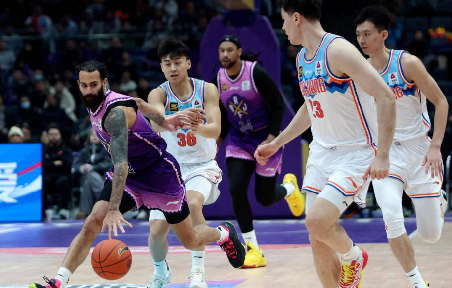 世俱杯直播-CBA擂台赛热火开战，球队实力对决