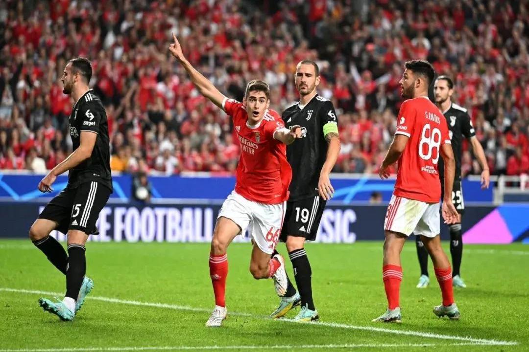 世俱杯分组-摩纳哥遭遇比赛封闭，球员训练备战