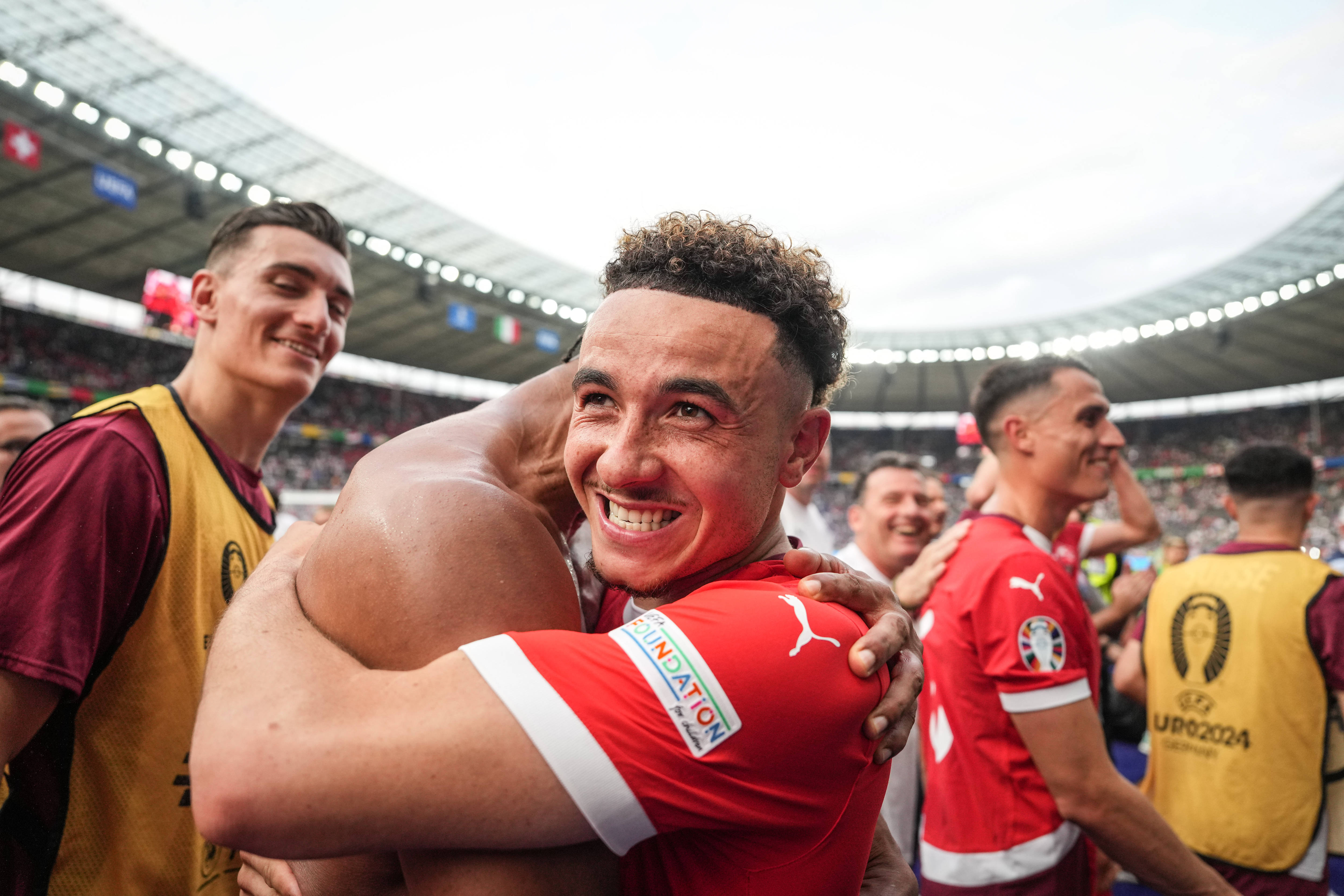 瑞士力拼西班牙，迎战四分之一决赛的简单介绍