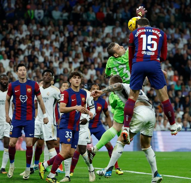 世俱杯赛程-足坛顶尖球队交锋，精彩纷呈