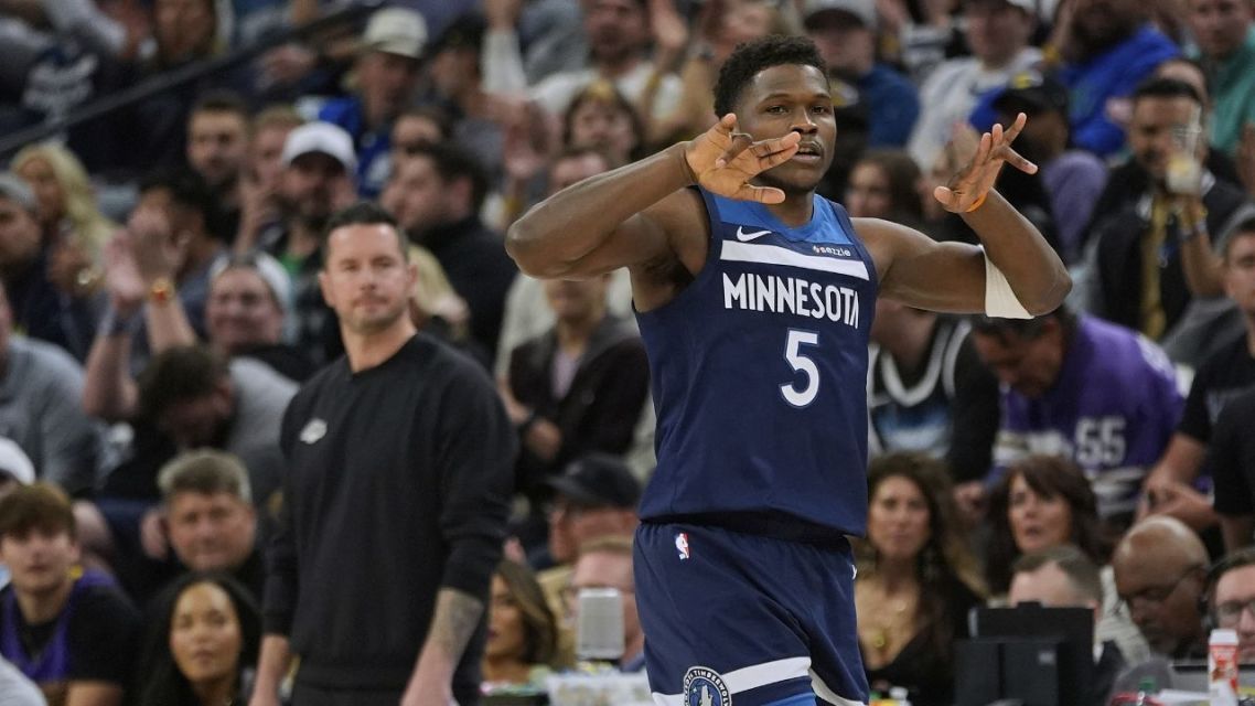 神勇表现：关键时刻球员挺身而出