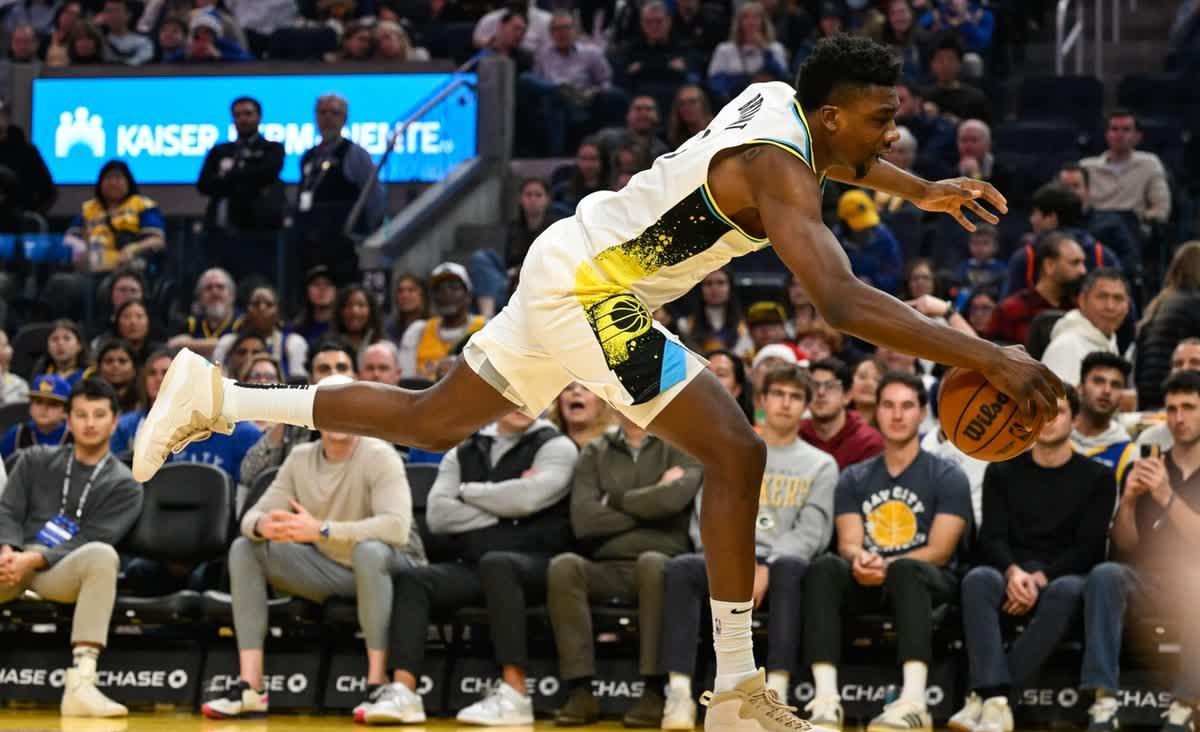 世俱杯赛程-猛龙击败国王，西亚卡姆再度爆砍分