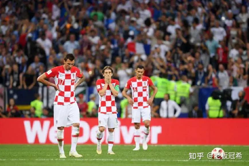 战术打法大放异彩，击败对手展现综合实力