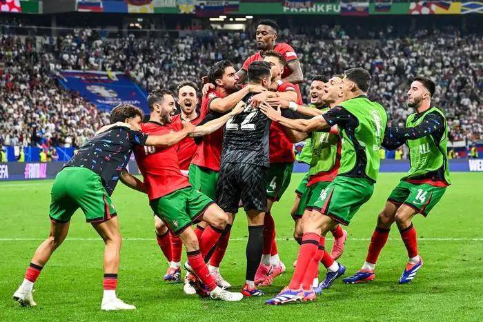 关于斯洛文尼亚足球队在欧洲足球联赛赛场上脱颖而出的信息