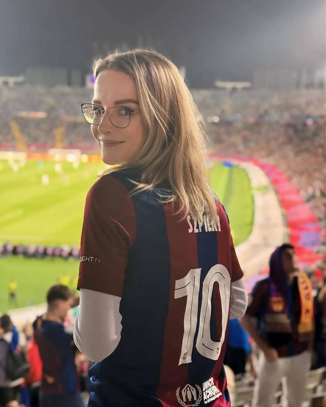 包含重要赛场上球员异军突起，表现抢眼的词条