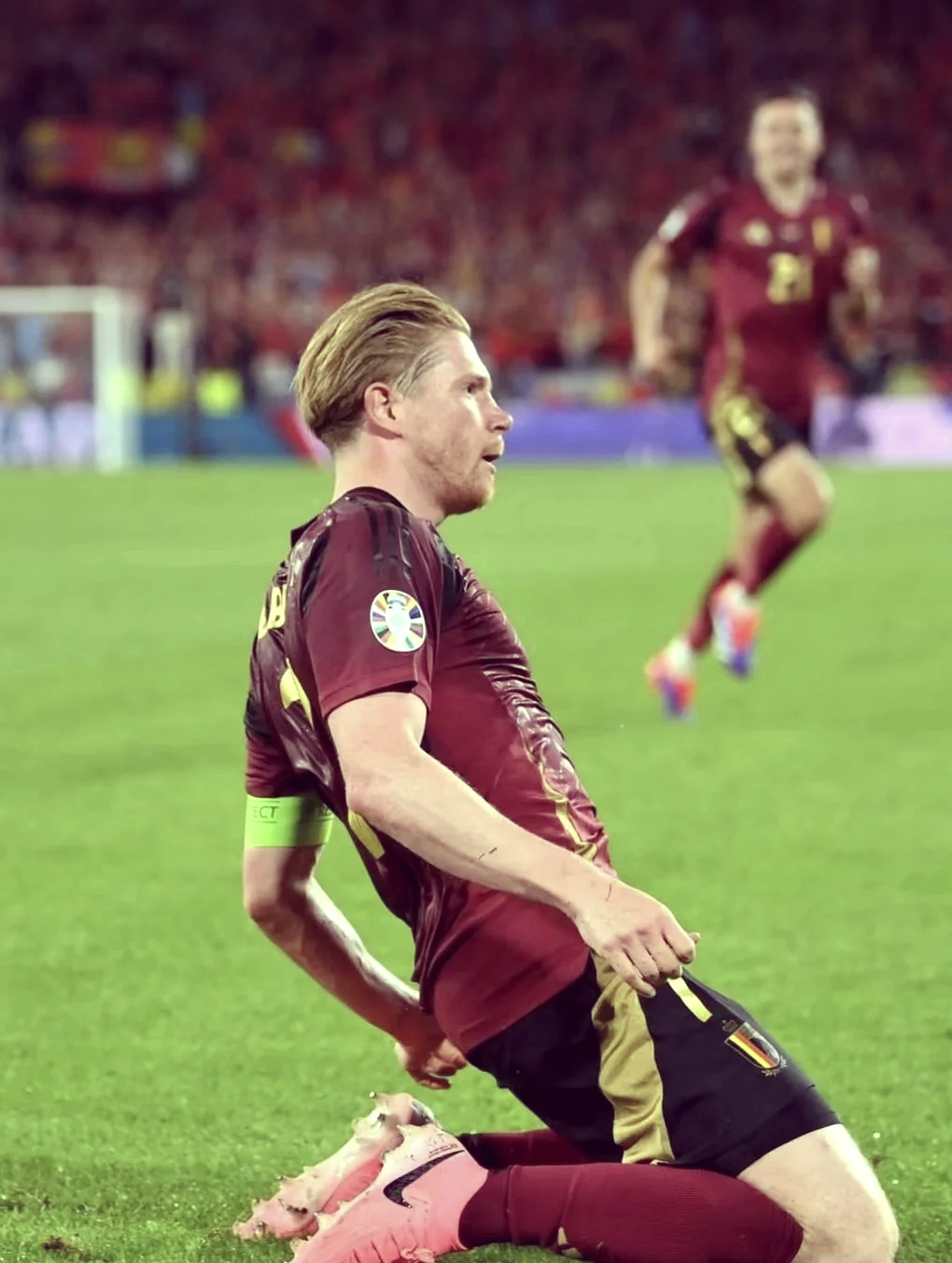 足球精英集结比赛，精彩演绎足球盛宴