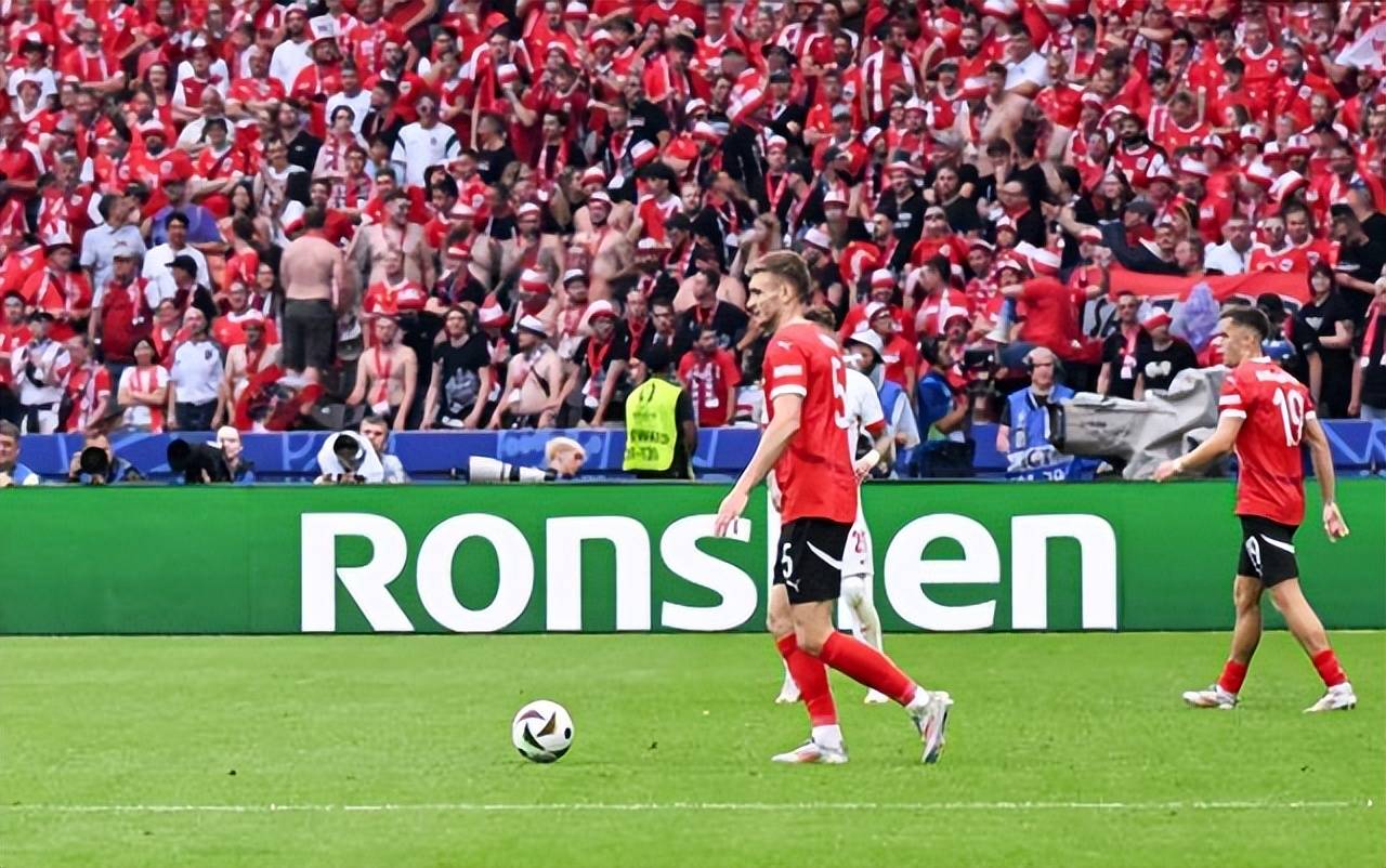 包含欧预赛即将开始，球迷们心情激动的词条