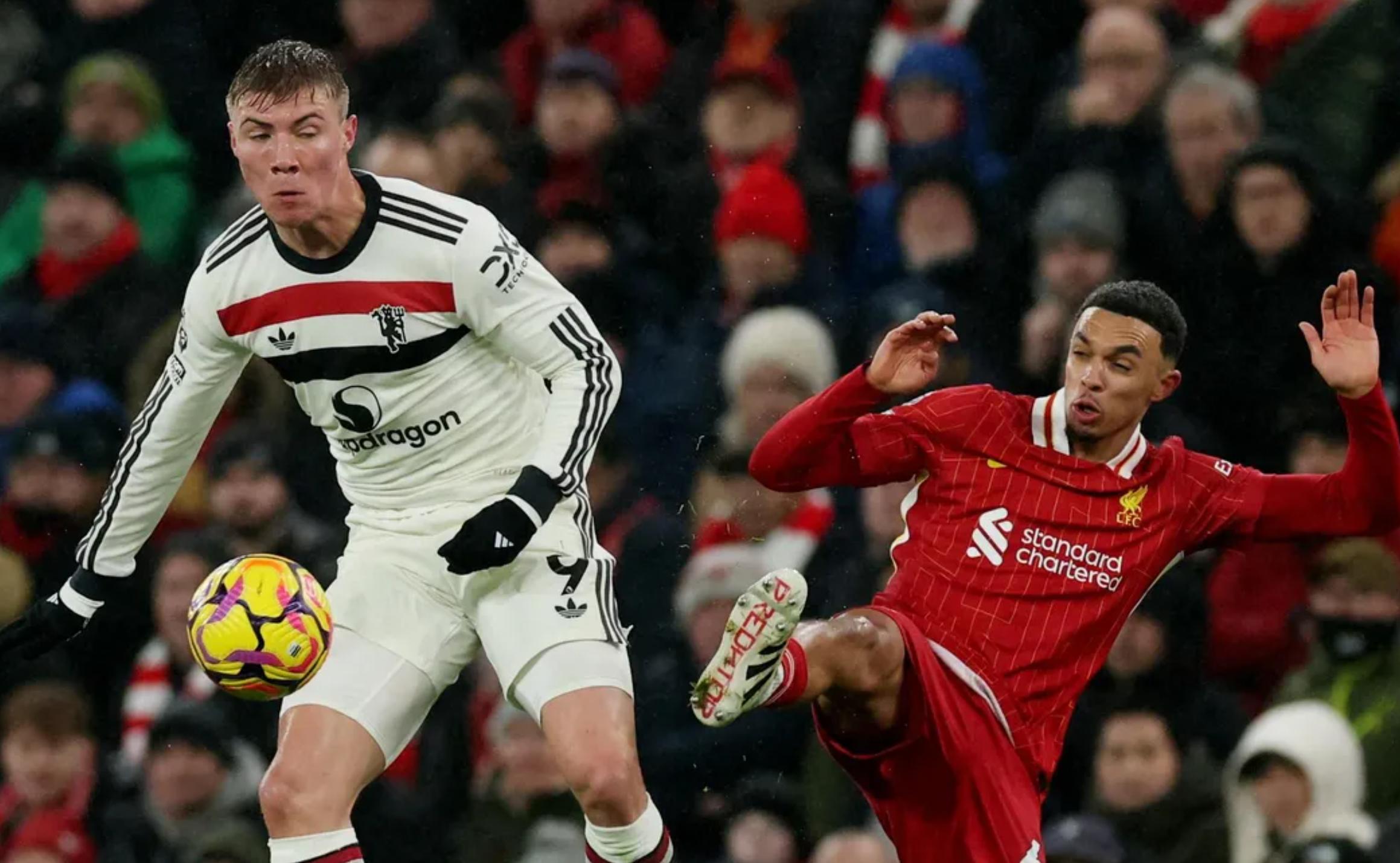 马内连场破门，利物浦擒英超第一