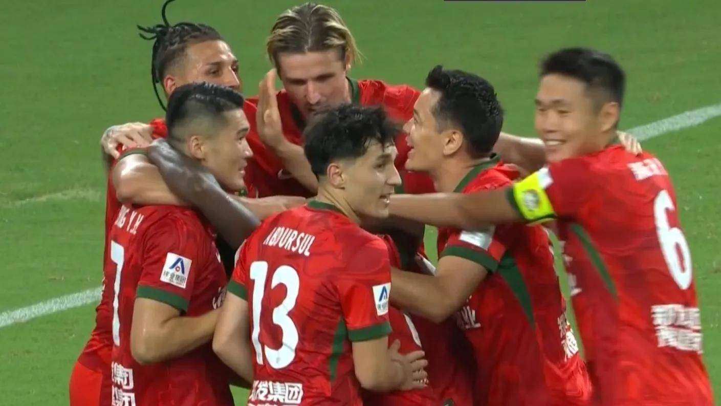 对抗赛结果悬念重重，紧张气氛持续升温