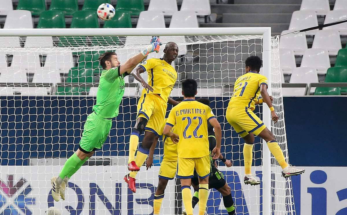 巴塞罗那遭遇失利，晋级前景蒙上阴影