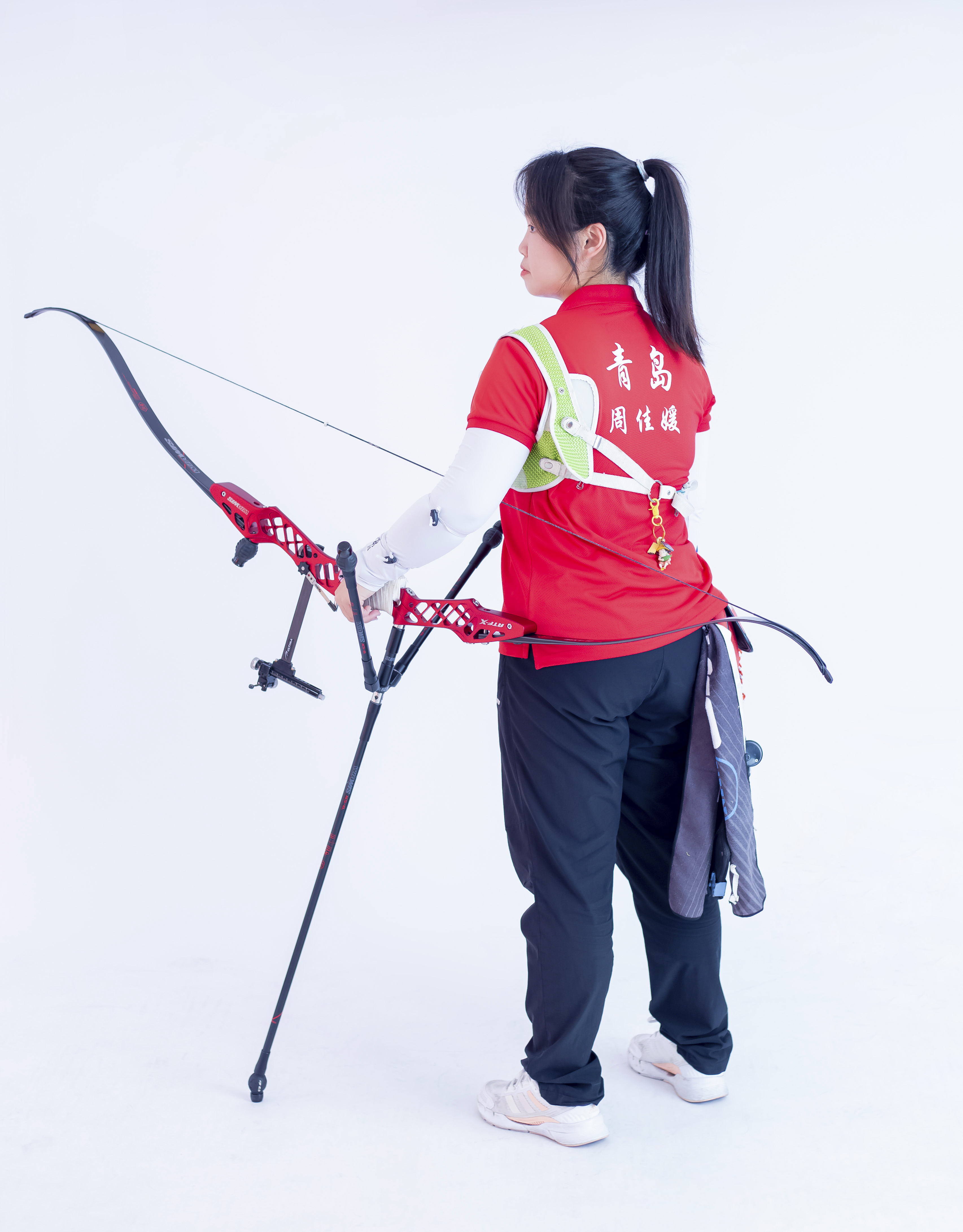 关于抢眼表现：射箭选手精湛技艺的信息