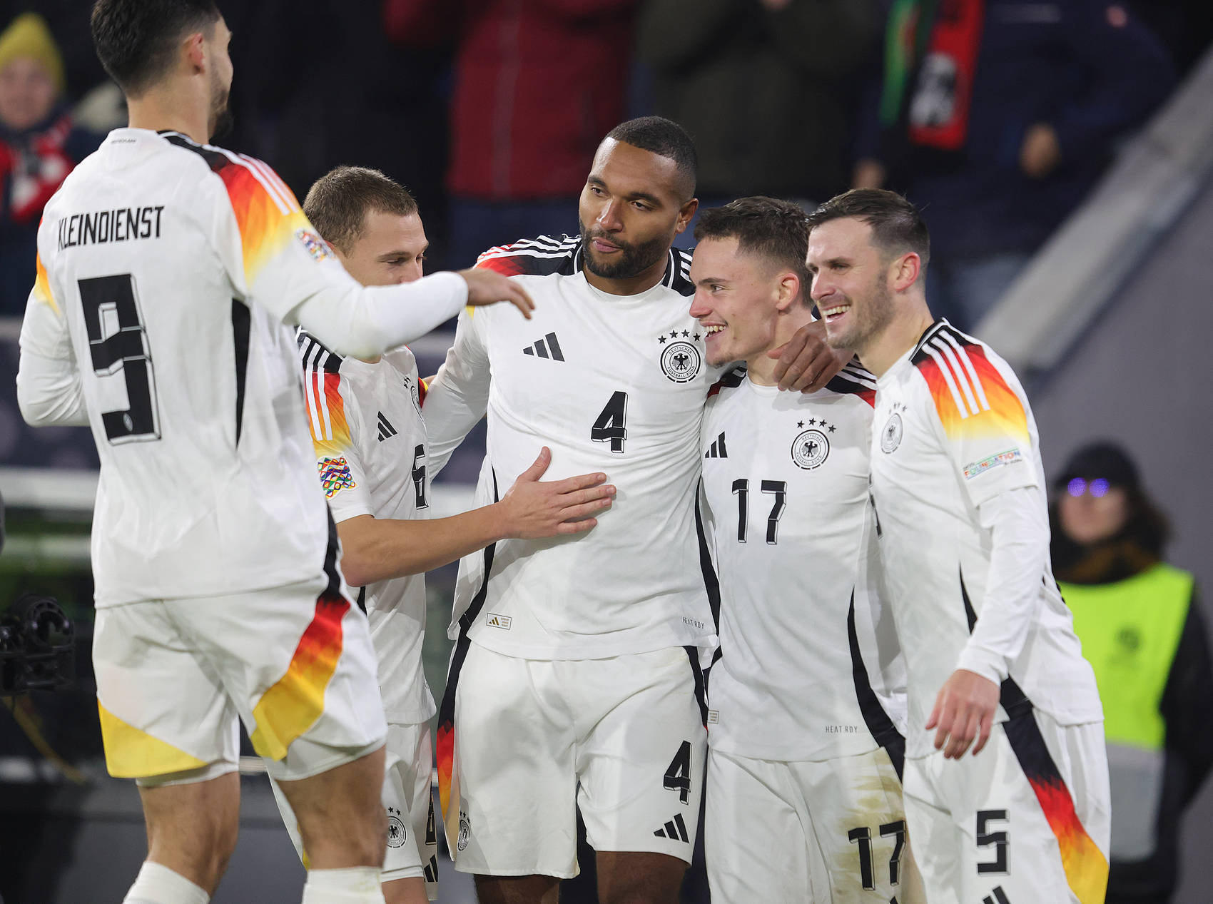 世俱杯2025-欧预赛意大利客场击败波黑，轻松晋级