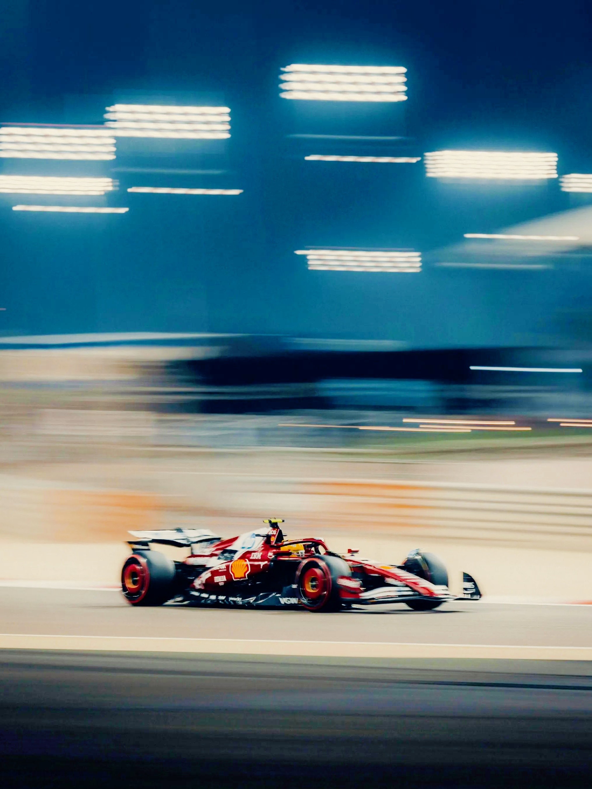 世俱杯时间-法拉利逆转哈斯车队，塞恩斯统治全场的简单介绍