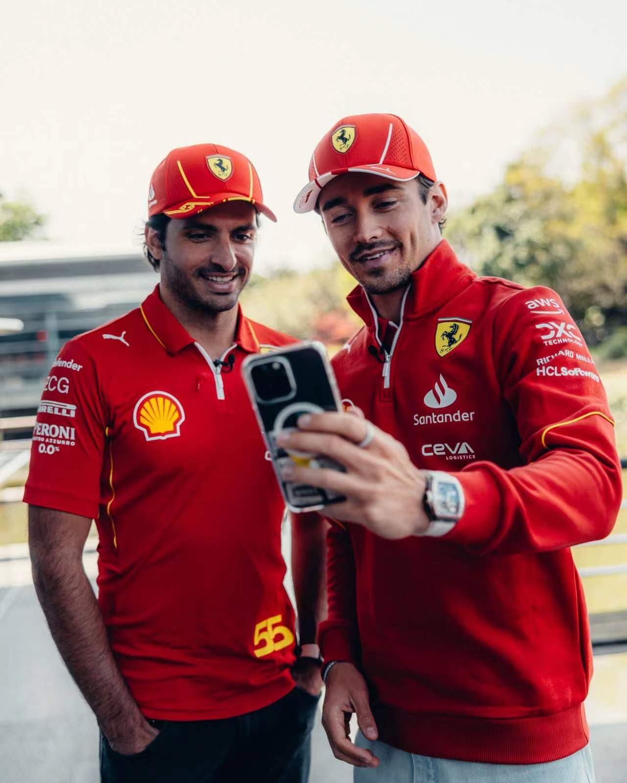 法拉利逆转哈斯车队，塞恩斯统治全场的简单介绍