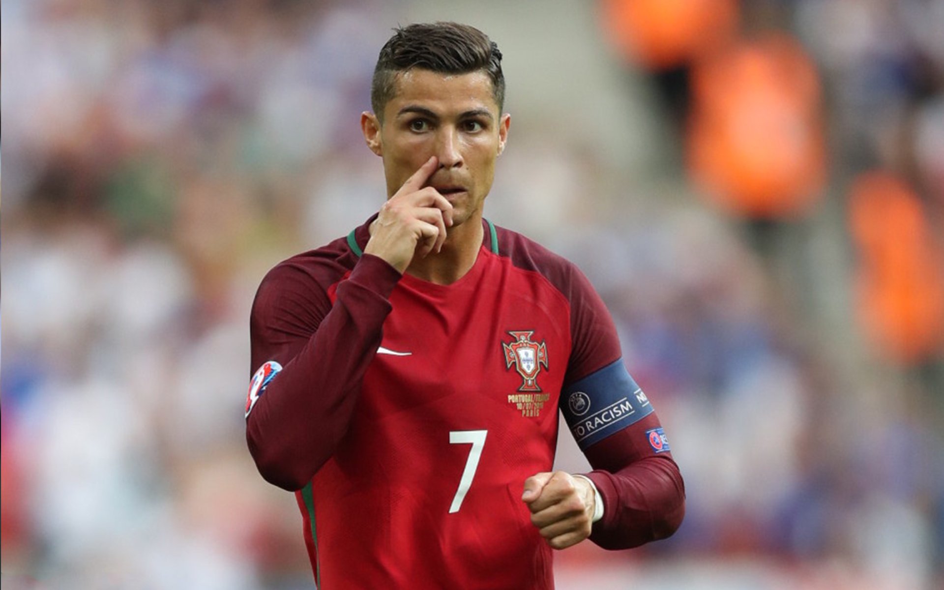 月照开罗，雪漫曼城，一场足球的两种史诗